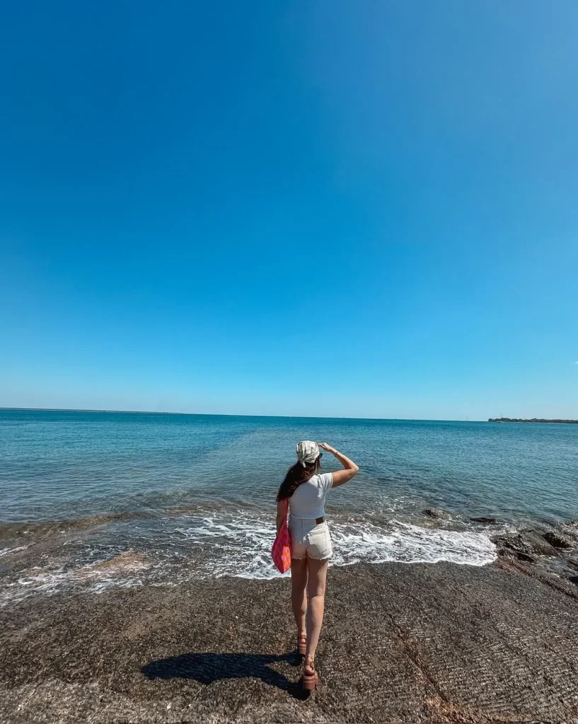 Sunbathing, Mindil Beach