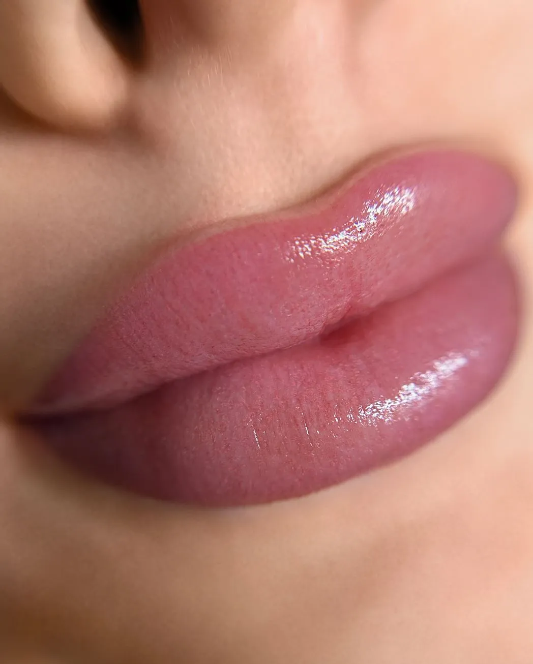 Refuge San Urbez | How Long Do Lips Stay Sore After a Tattoo? Typical healing time for lip tattoos